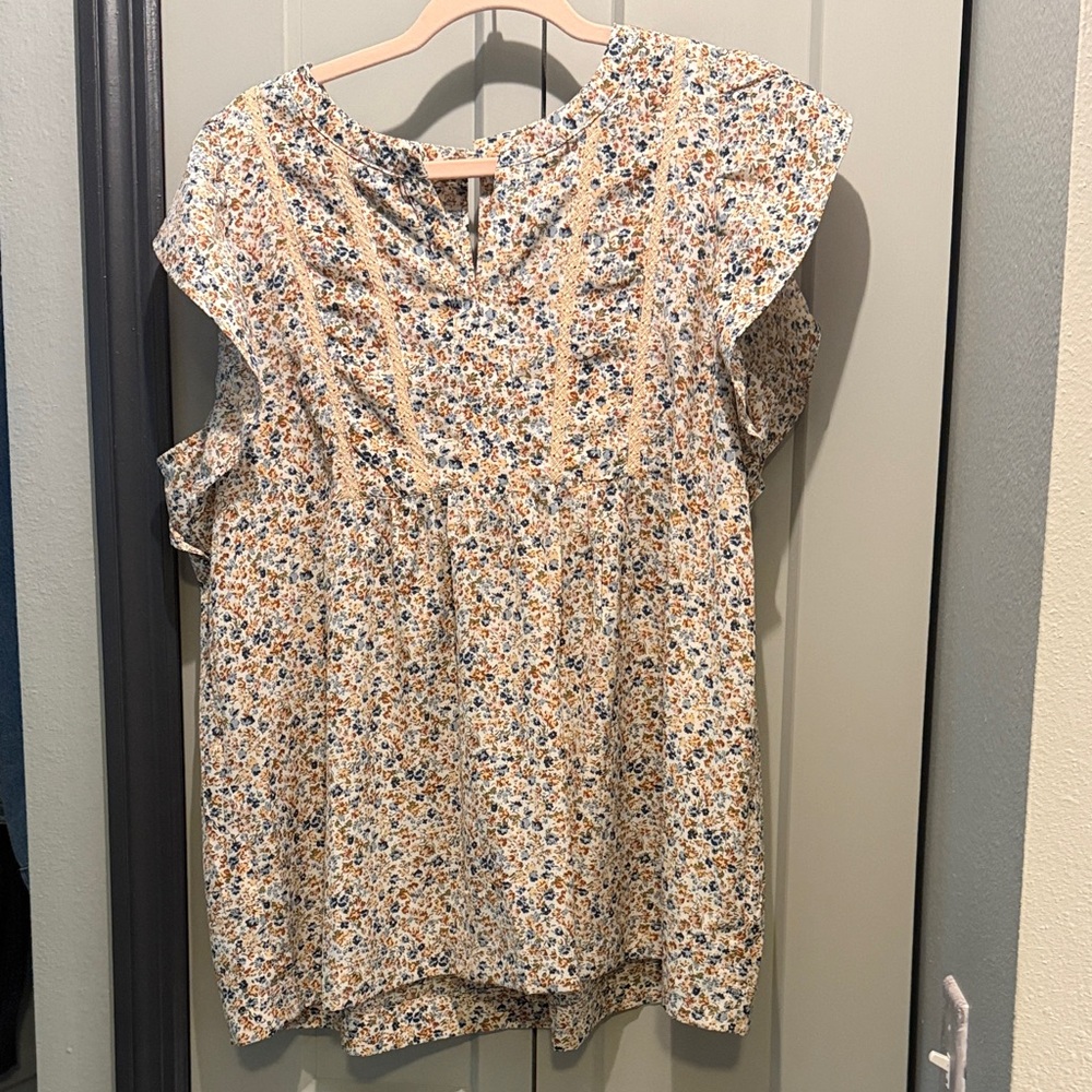 Chic Floral Ruffle Sleeve Blouse